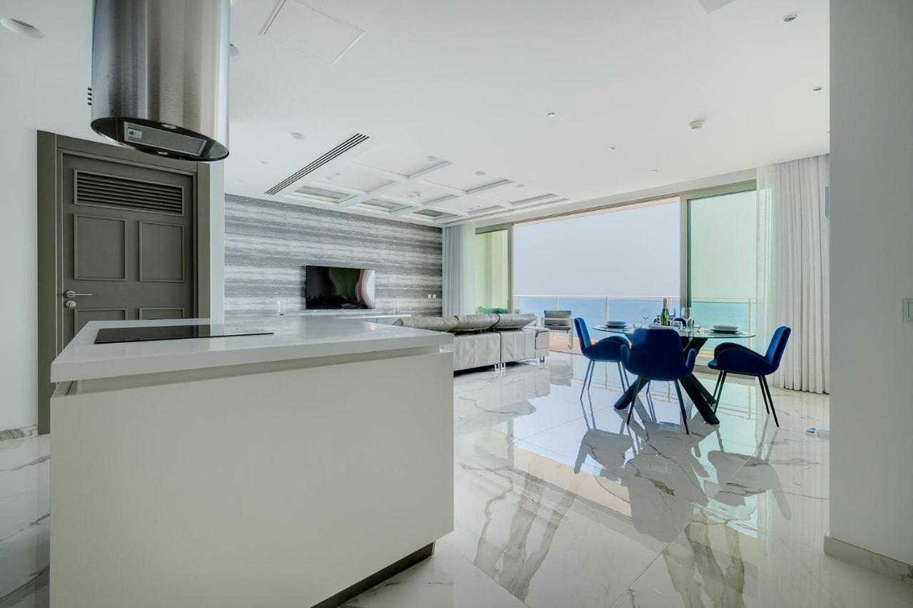 Super Luxury Apartment In Tigne Point, Amazing Sea Views Sliema Eksteriør billede