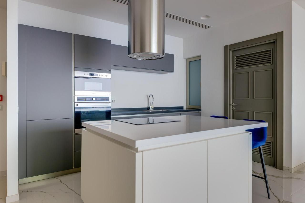 Super Luxury Apartment In Tigne Point, Amazing Sea Views Sliema Eksteriør billede