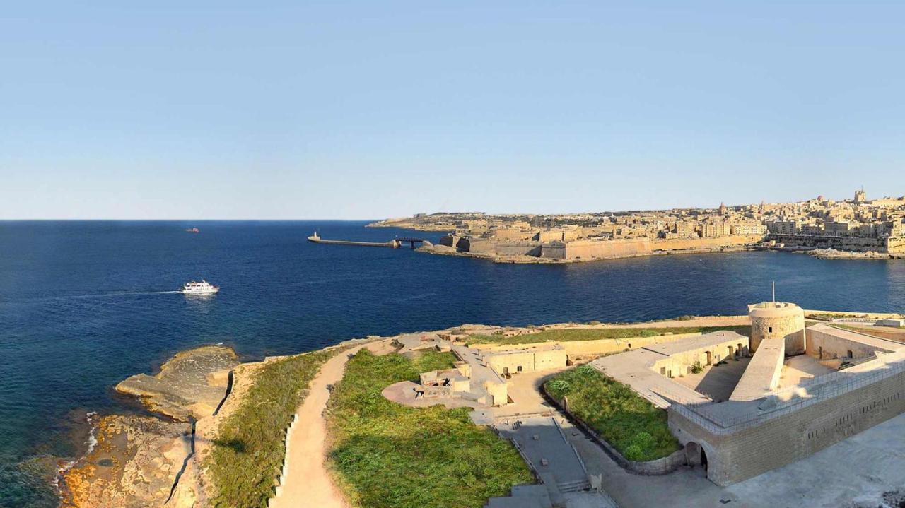 Super Luxury Apartment In Tigne Point, Amazing Sea Views Sliema Eksteriør billede