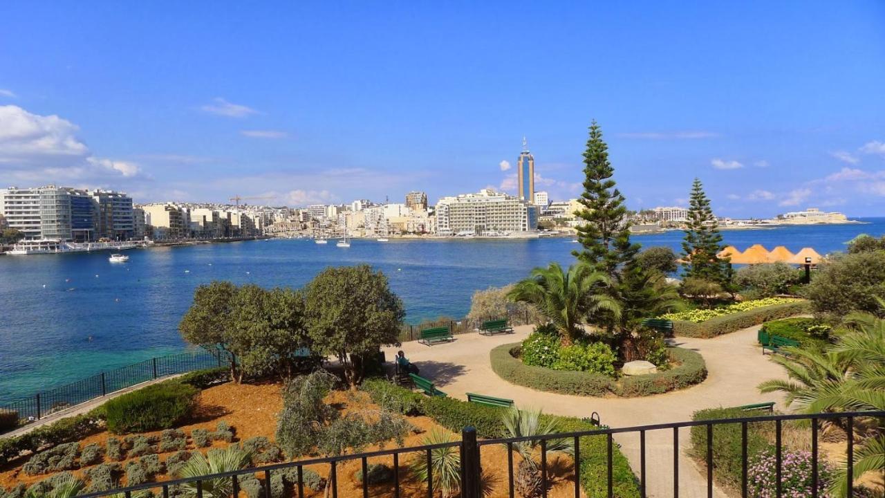 Super Luxury Apartment In Tigne Point, Amazing Sea Views Sliema Eksteriør billede