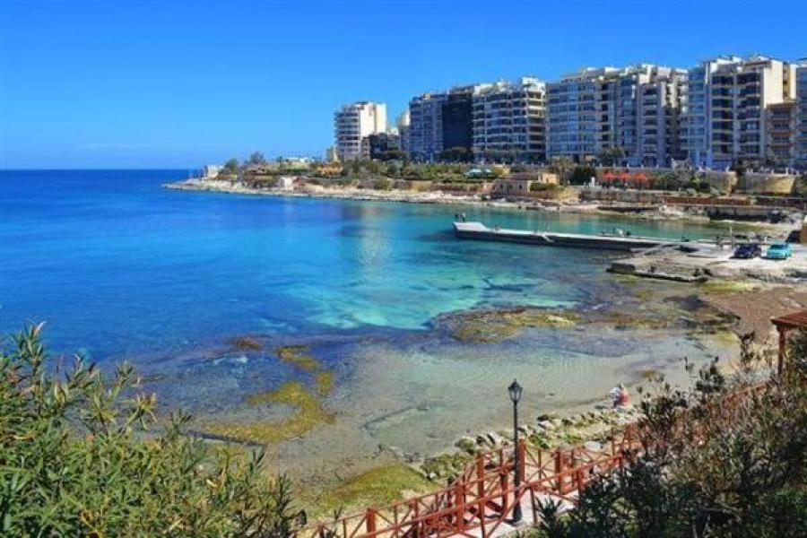 Super Luxury Apartment In Tigne Point, Amazing Sea Views Sliema Eksteriør billede