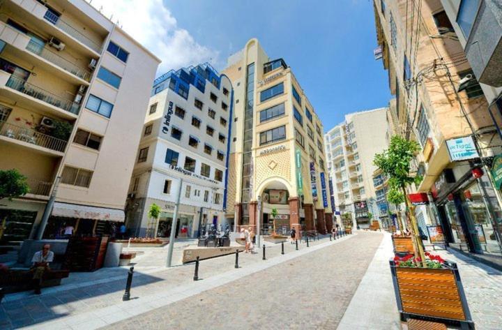 Super Luxury Apartment In Tigne Point, Amazing Sea Views Sliema Eksteriør billede
